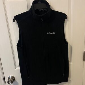 Columbia Black Sleeveless Fleece Vest